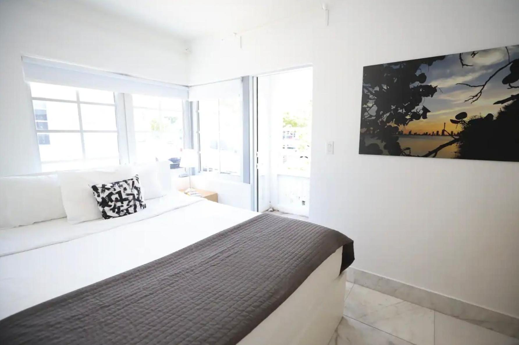 South Beach 2 Bedroom Family & Pet Friendly Apartment With Balcony & Free Parking Маями Бийч Екстериор снимка