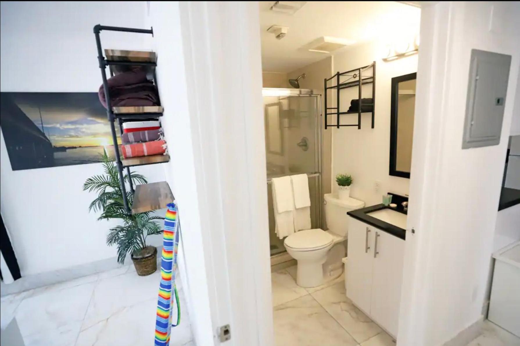 South Beach 2 Bedroom Family & Pet Friendly Apartment With Balcony & Free Parking Маями Бийч Екстериор снимка